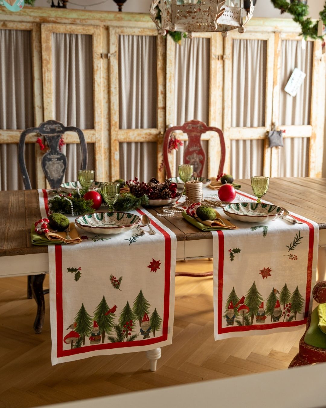 Jolly Red Elf - Table Runner