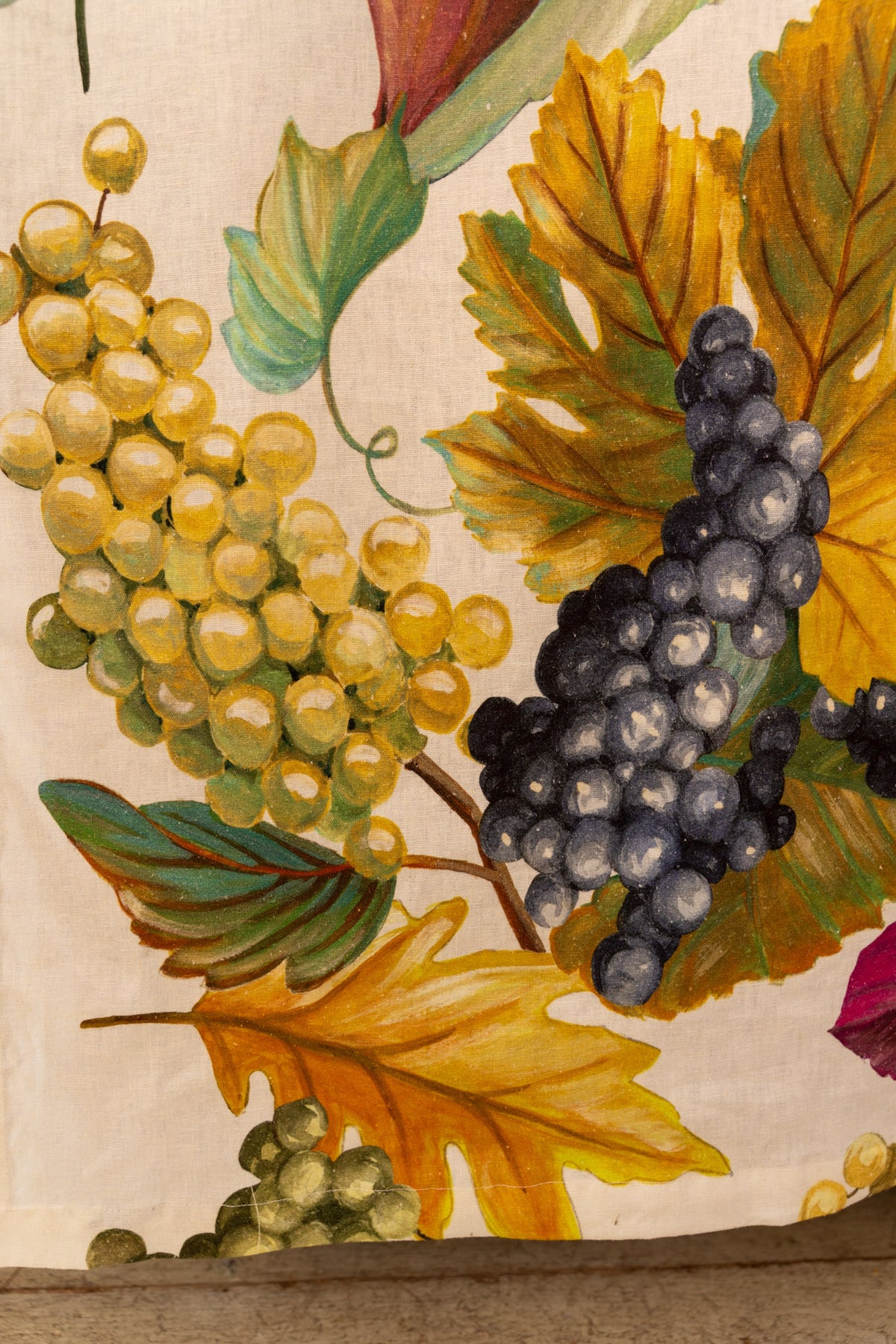 Vindemia - table runner